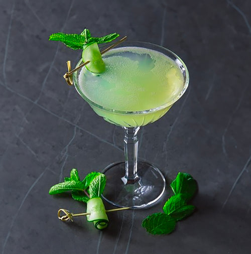 Green Icicle cocktail recipe, a light and refreshing cocktail recipe to make in Spring and Summer