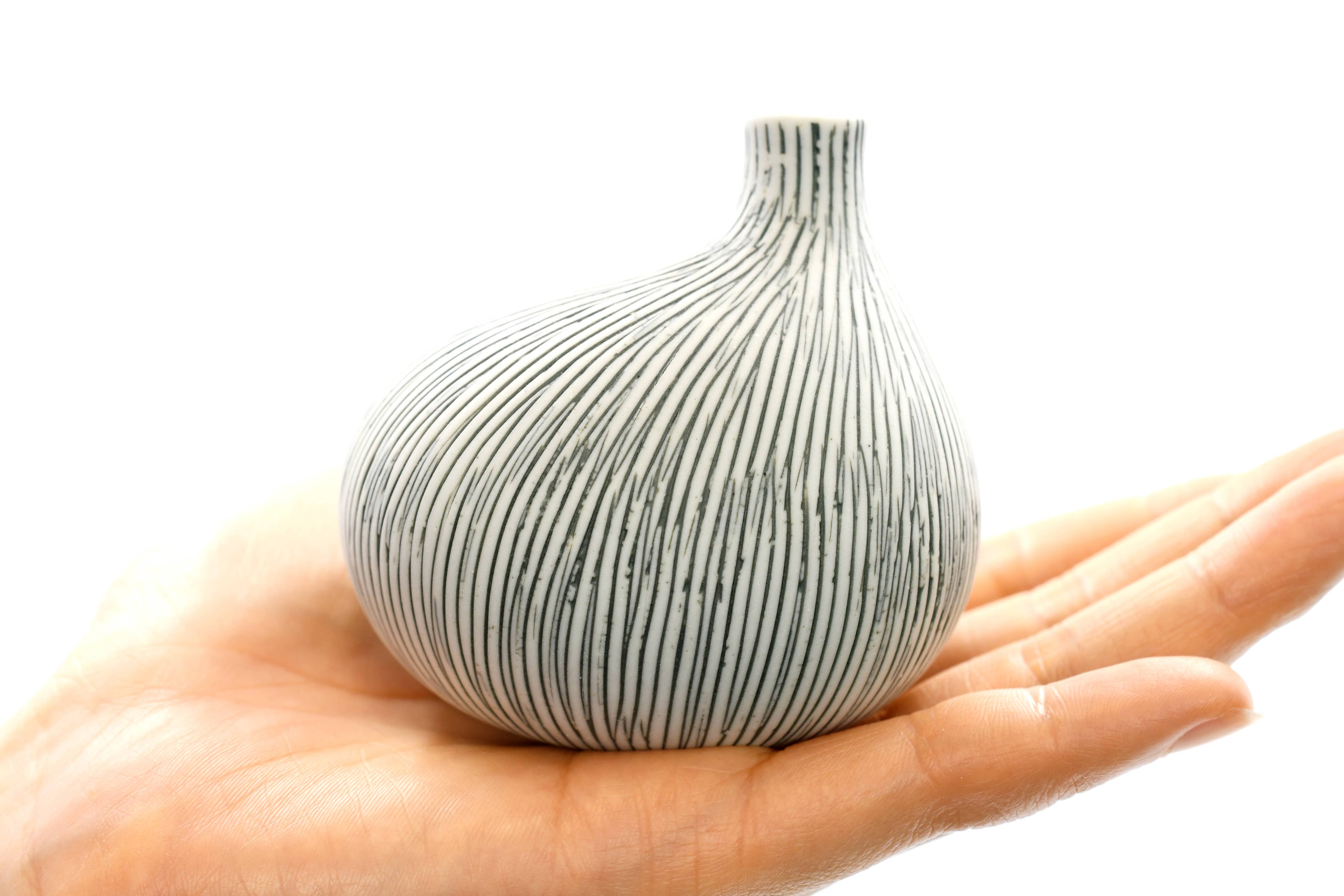 OMO Mini Porcelain Bud Vase