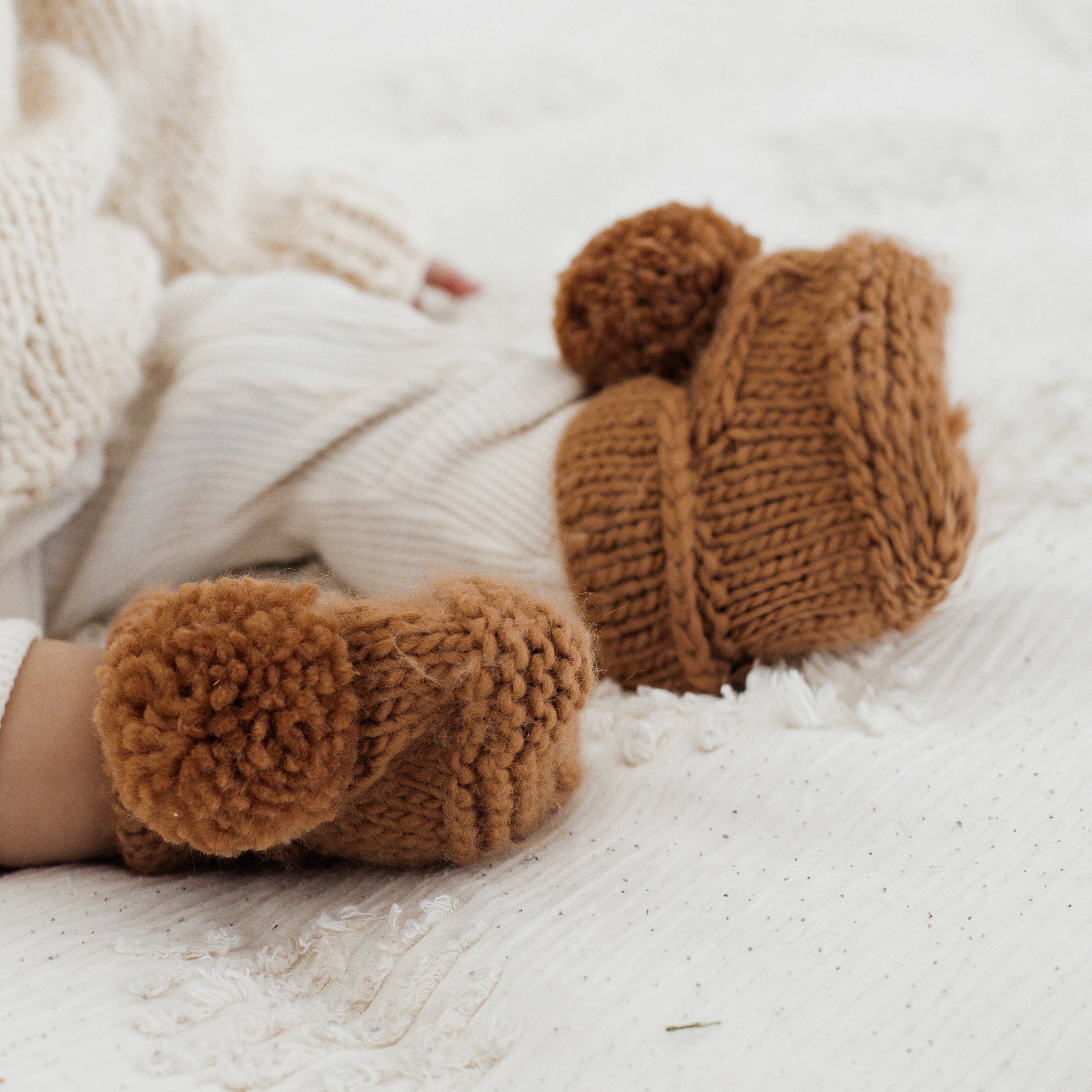 Garter Stitch Pom Pom Baby Booties