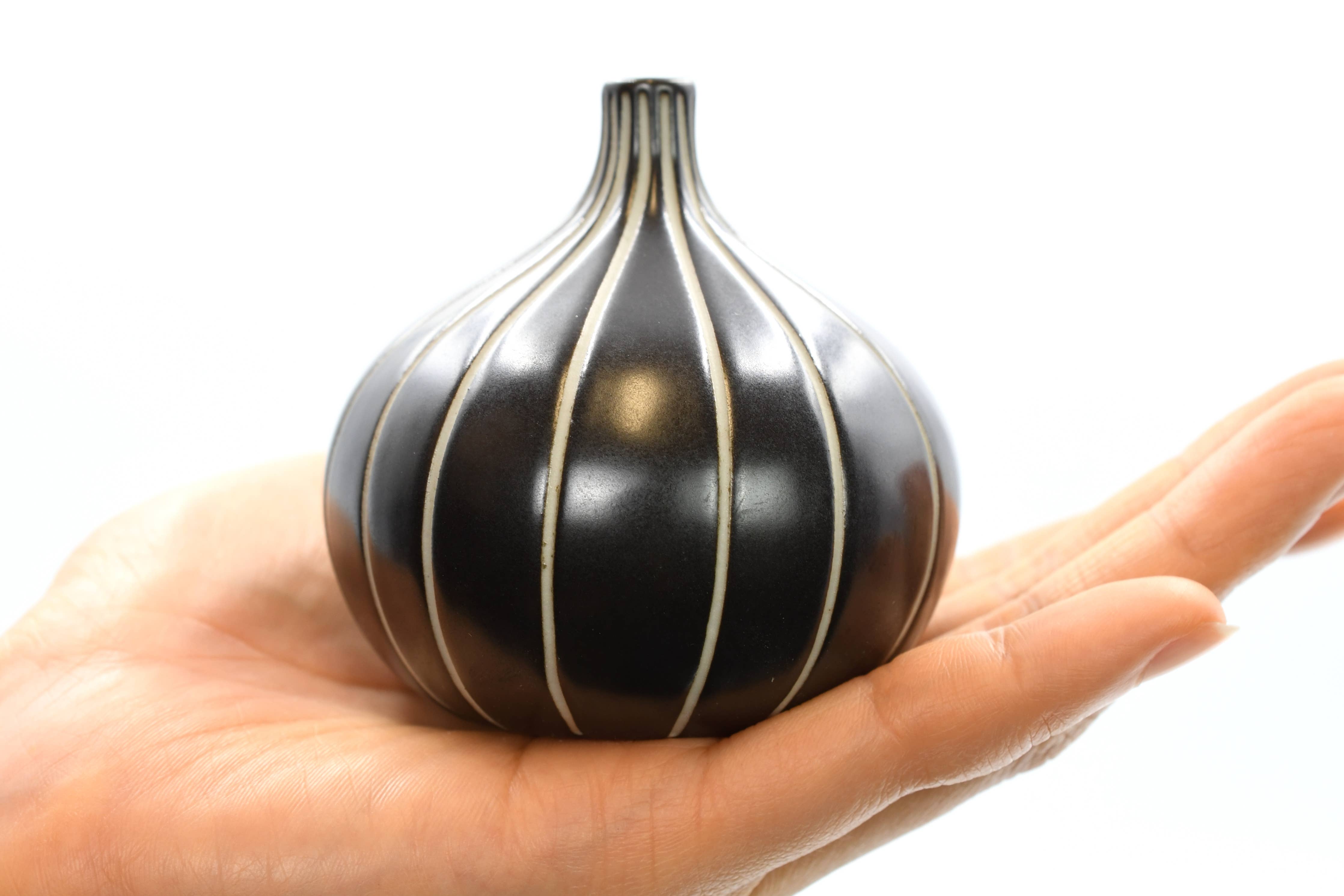 CONGO Black Tiny Porcelain Bud Vase