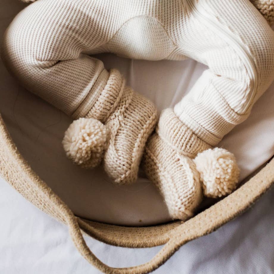 Garter Stitch Pom Pom Baby Booties