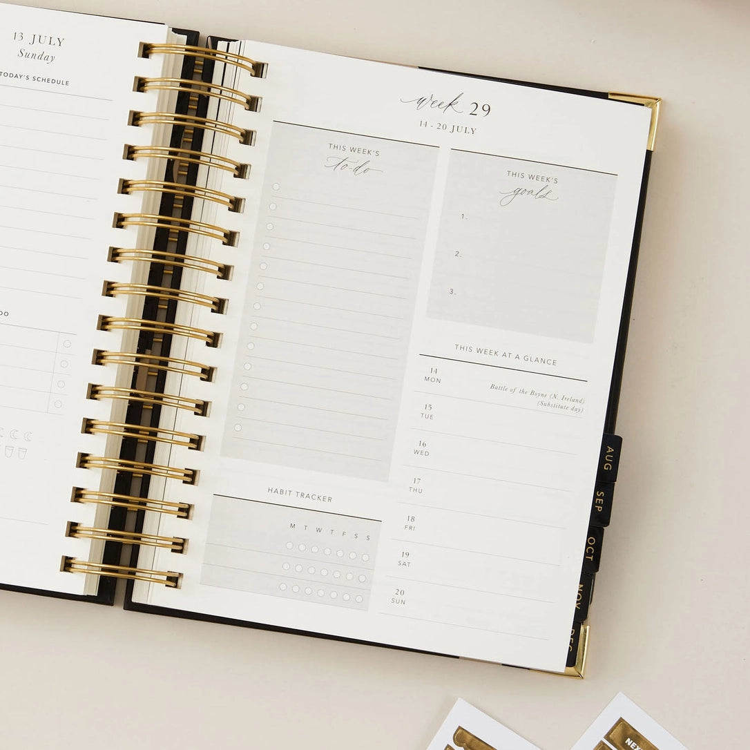 2025 Daily Planner - Flora