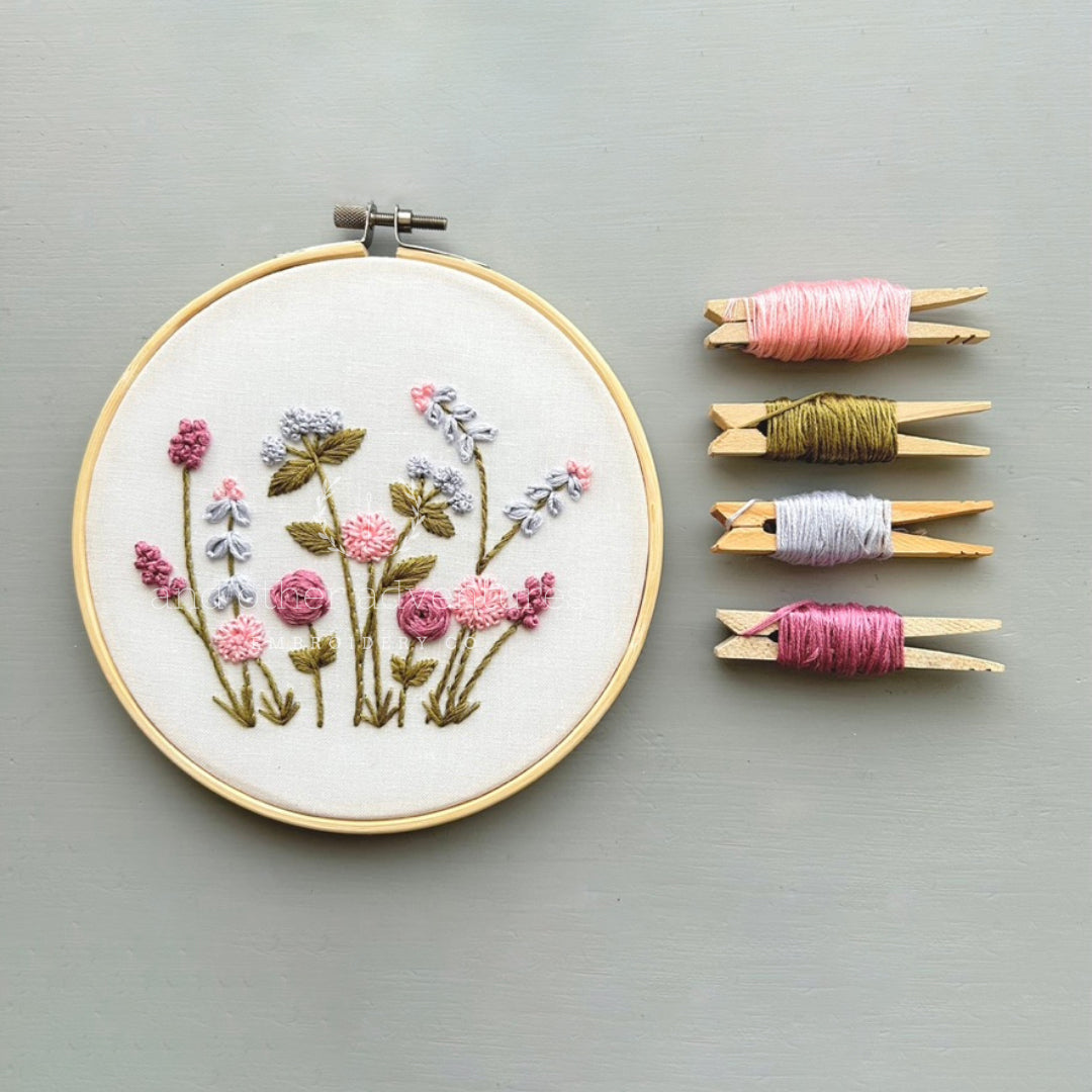 Jardín in Mauve Embroidery Kit