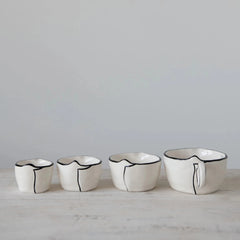 Black Rim Measuring Cups